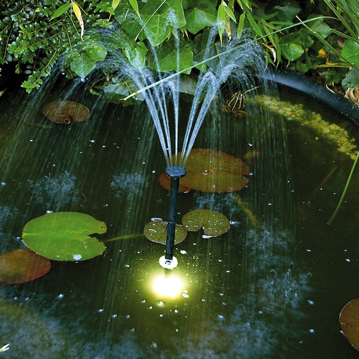 Fontaine solaire avec LED RVB