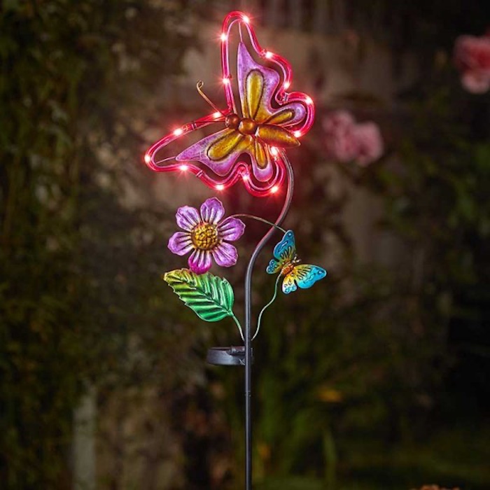 Fleur-solaire-papillon-neon-sur-tige-deco-solaire-objetsolaire