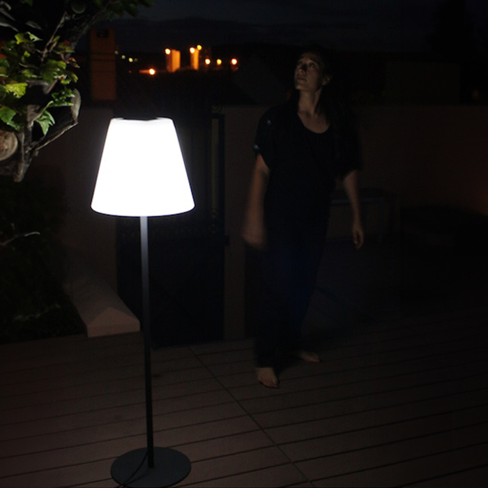 Lampe Solaire de Terrasse sur Pied Arte 130 Lumens - eclairage